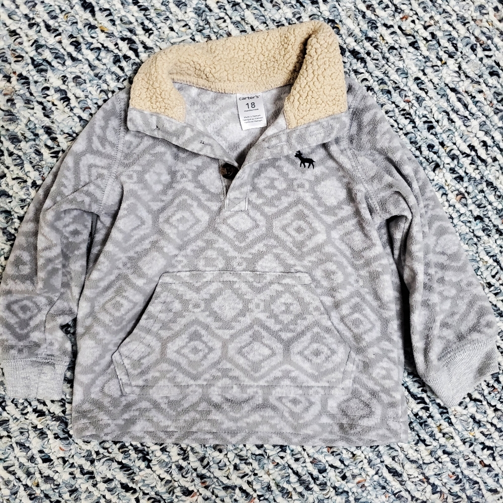 *Sold*Fleece pullover